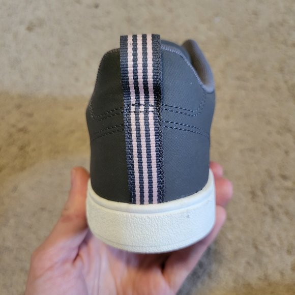 Adidas sneakers - Picture 3 of 5